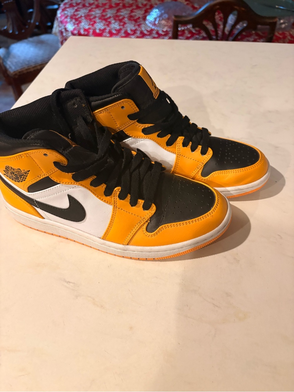 Jordan 1 High-Top Sneakers - Black & Yellow - Picture 2 of 4